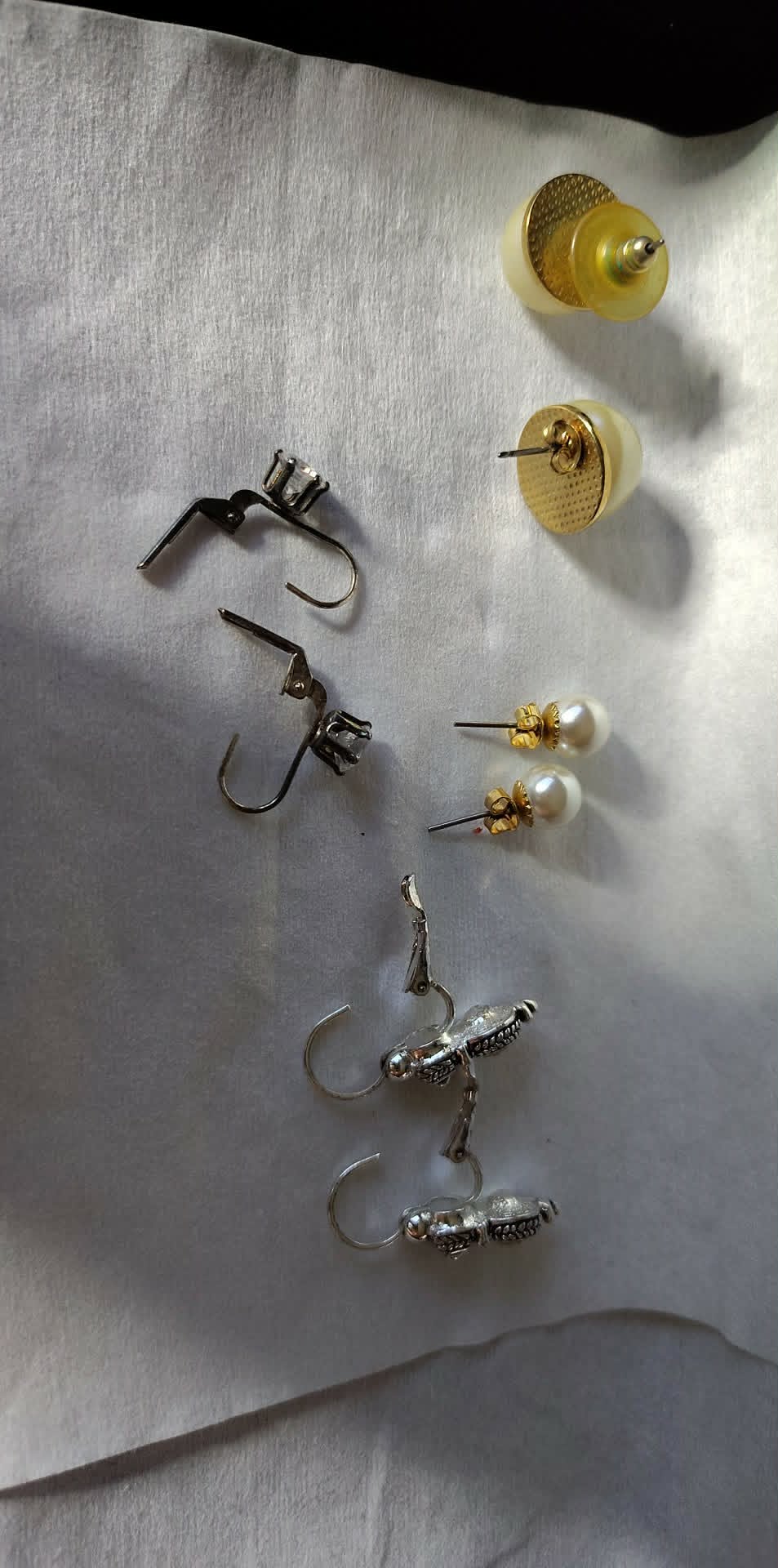 4pr pierced vintage earrings, gold & silver toned, faux pearl
