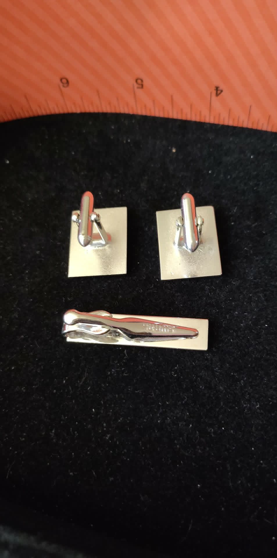 Vintage Swank silver toned cufflinks & tie clip geometric red stone center