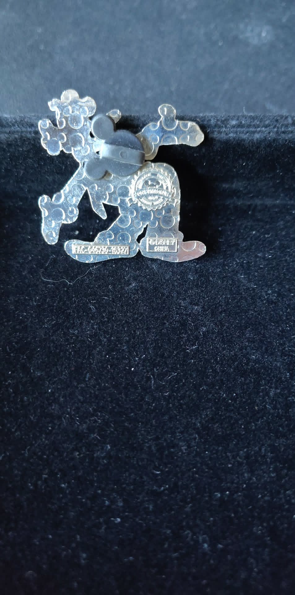 Vintage 2009 Disney Goofy trading pin 'Celebrate everyday ear hat collection'