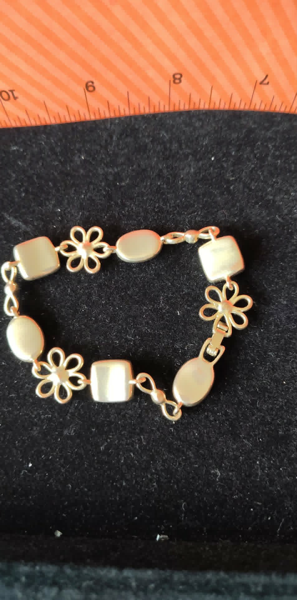 Vintage gold-toned bracelet, yellow & brown stones