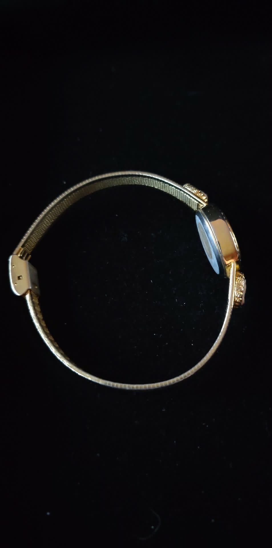 Vintage Sarah Coventry LSC218 Cameo watch, excellent condition