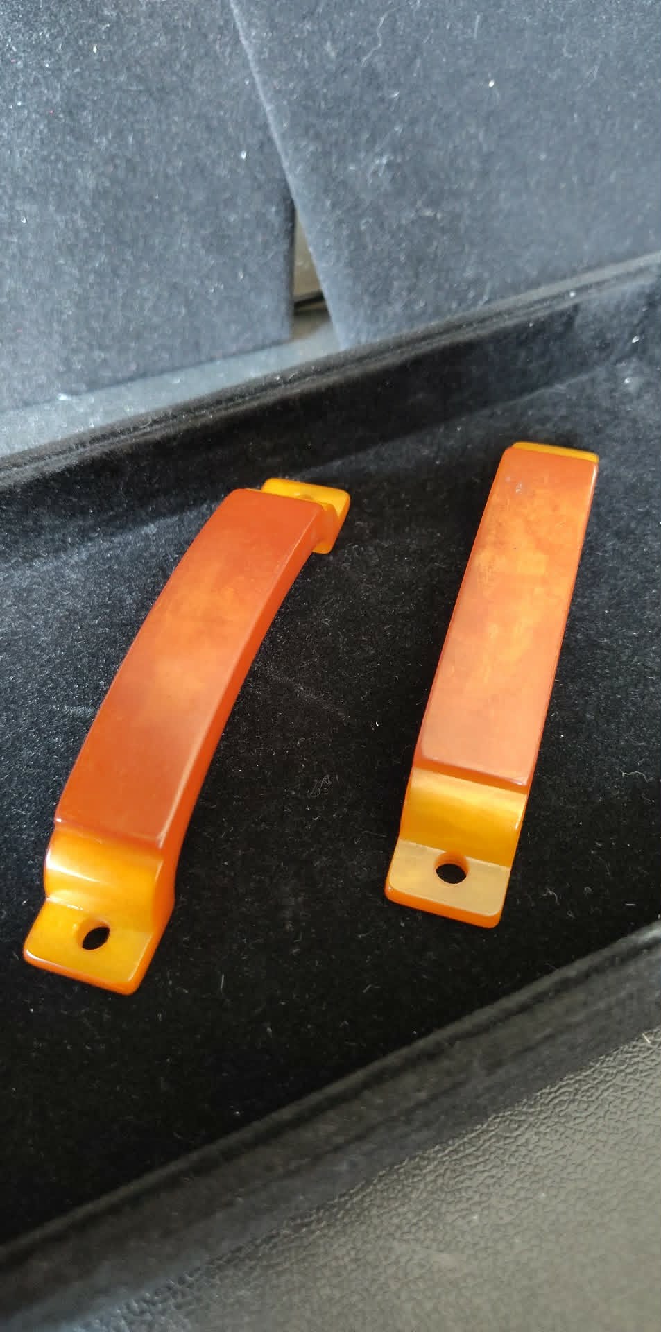 2 vintage Bakelite cabinet drawer pulls, butterscotch tested