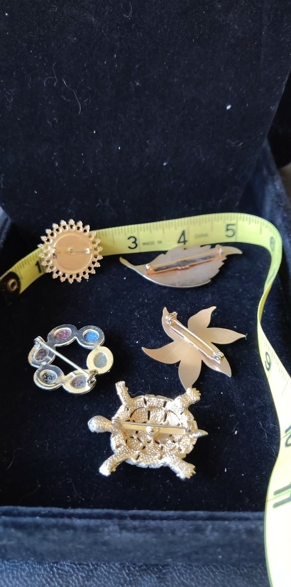 5pc Vintage Brooch Pin, Turtle is missing 2stones, 2 are enamel, Christmas, Leaf