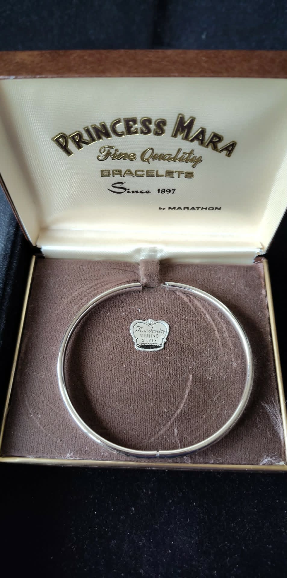 Vintage Princess Mara by Marathon sterling hinged bracelet