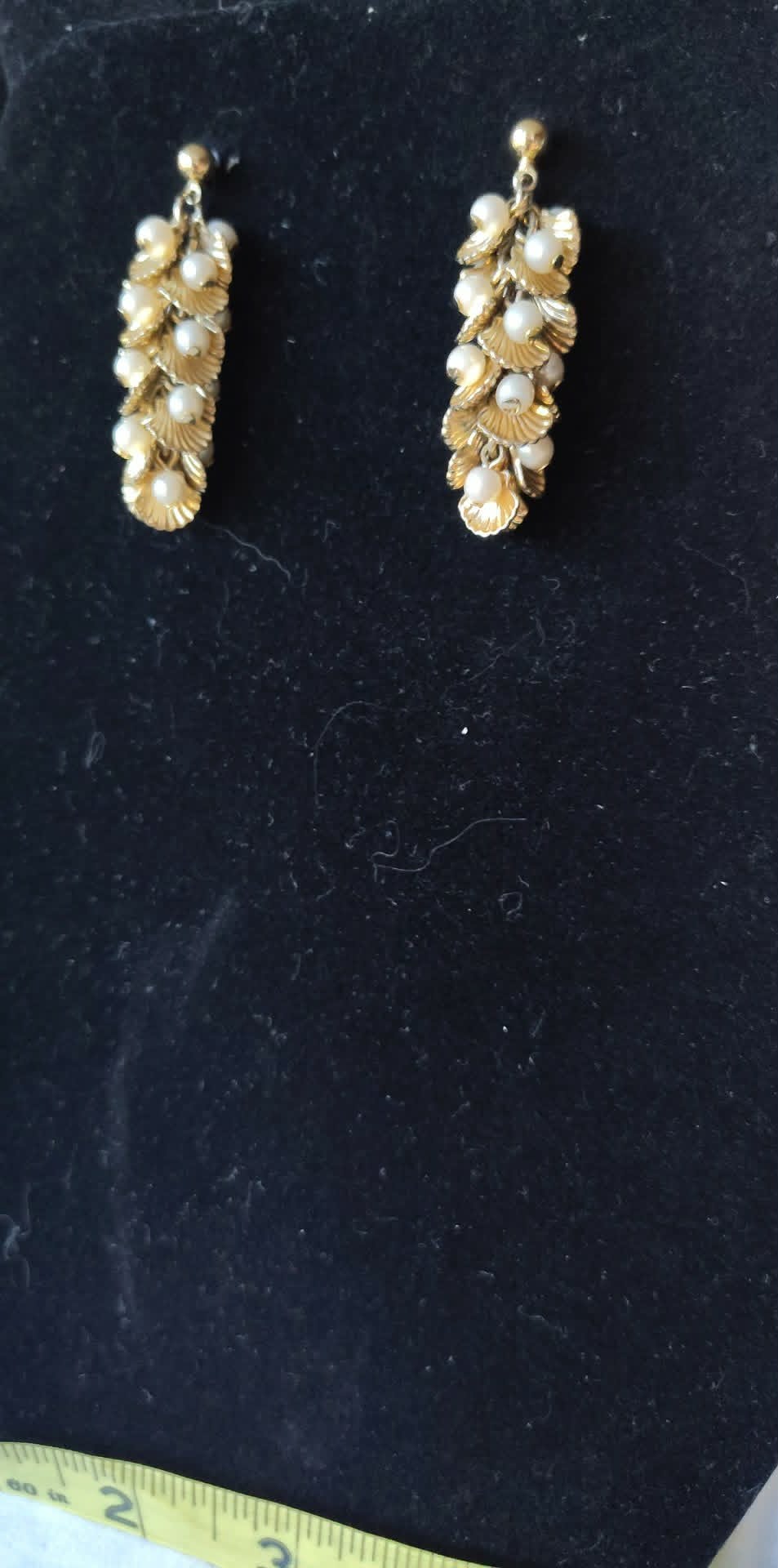 Vintage Avon gold-toned faux pearl waterfall dangle seashell pierced post earrings
