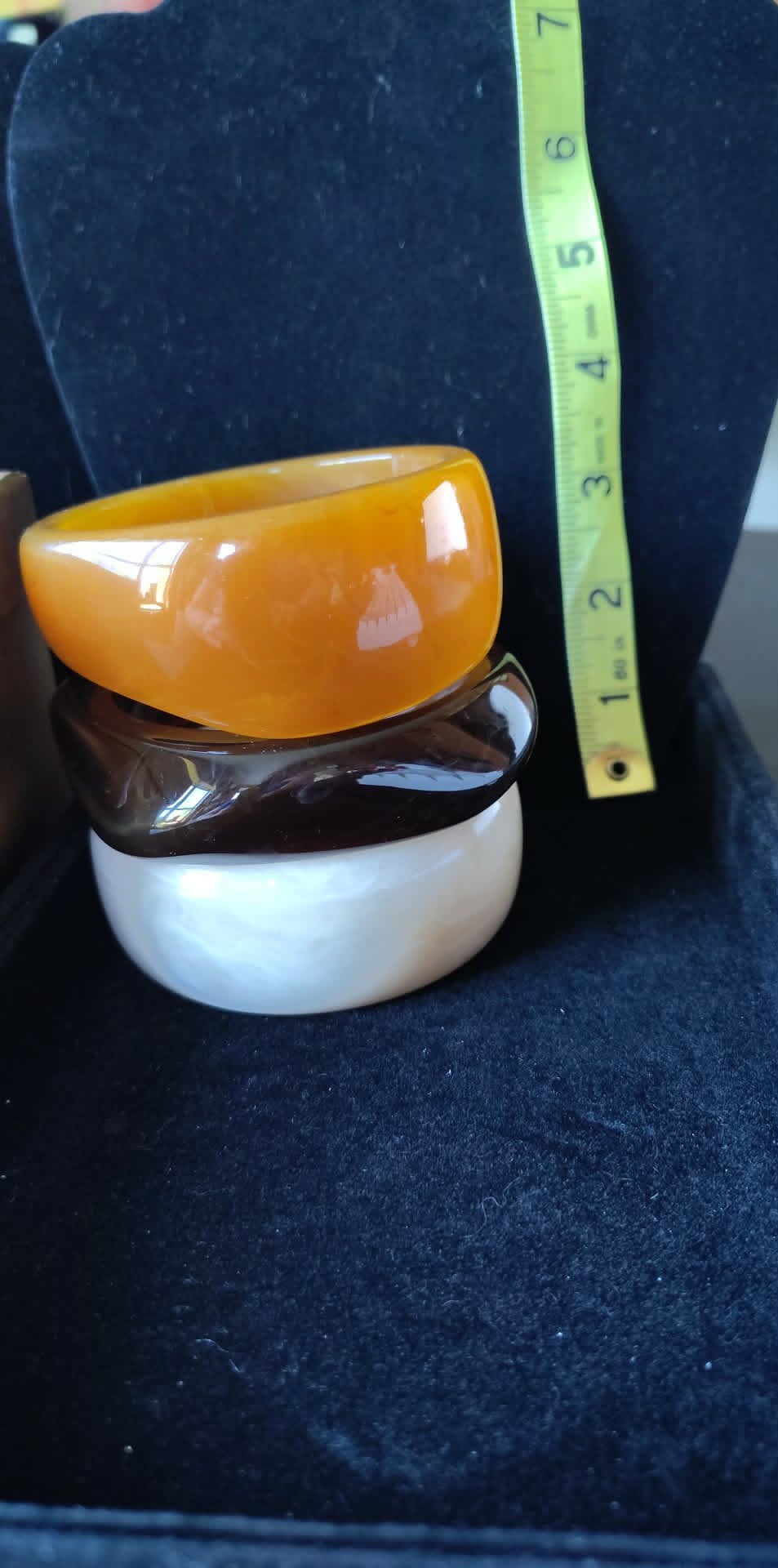 3pc boxed acrylic chunky bangle set, shimmer orange, pearly white, deep brown