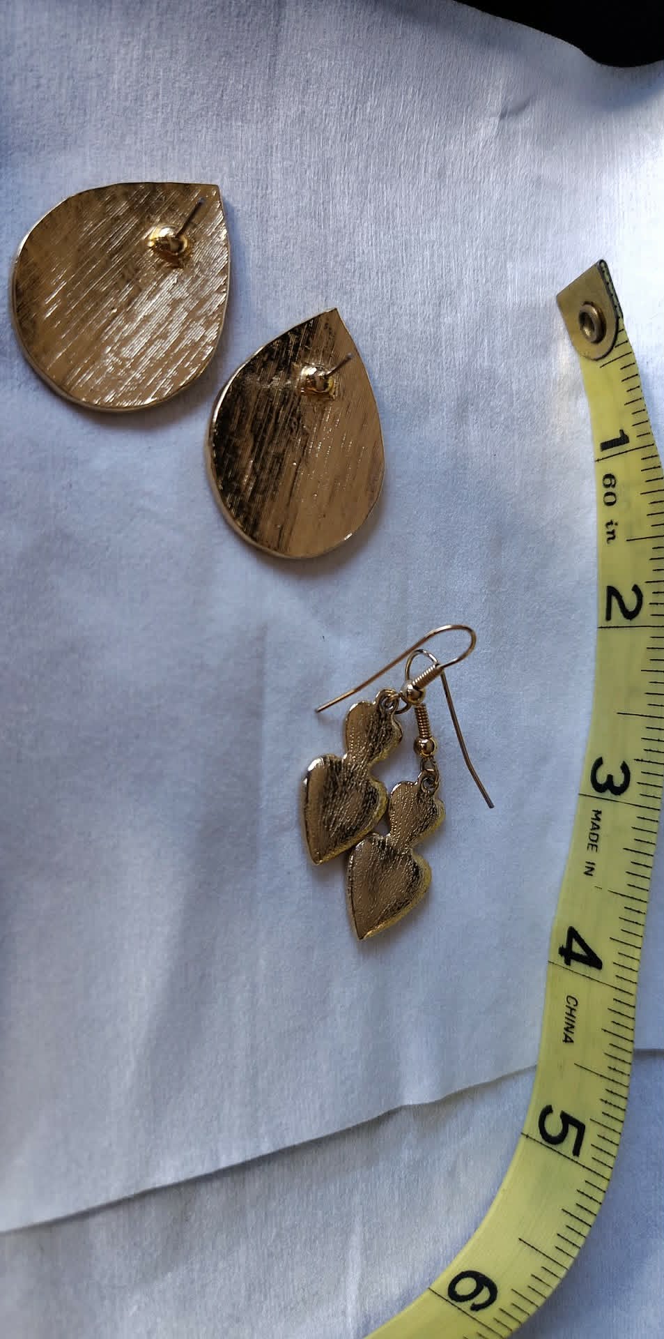 2pr pierced earrings, vintage 90s teardrop & enameled double hearts dangle