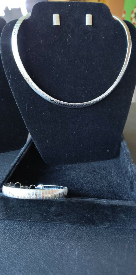 Hypoallergenic 316L stainless choker Necklace, Bracelet, Earrings set