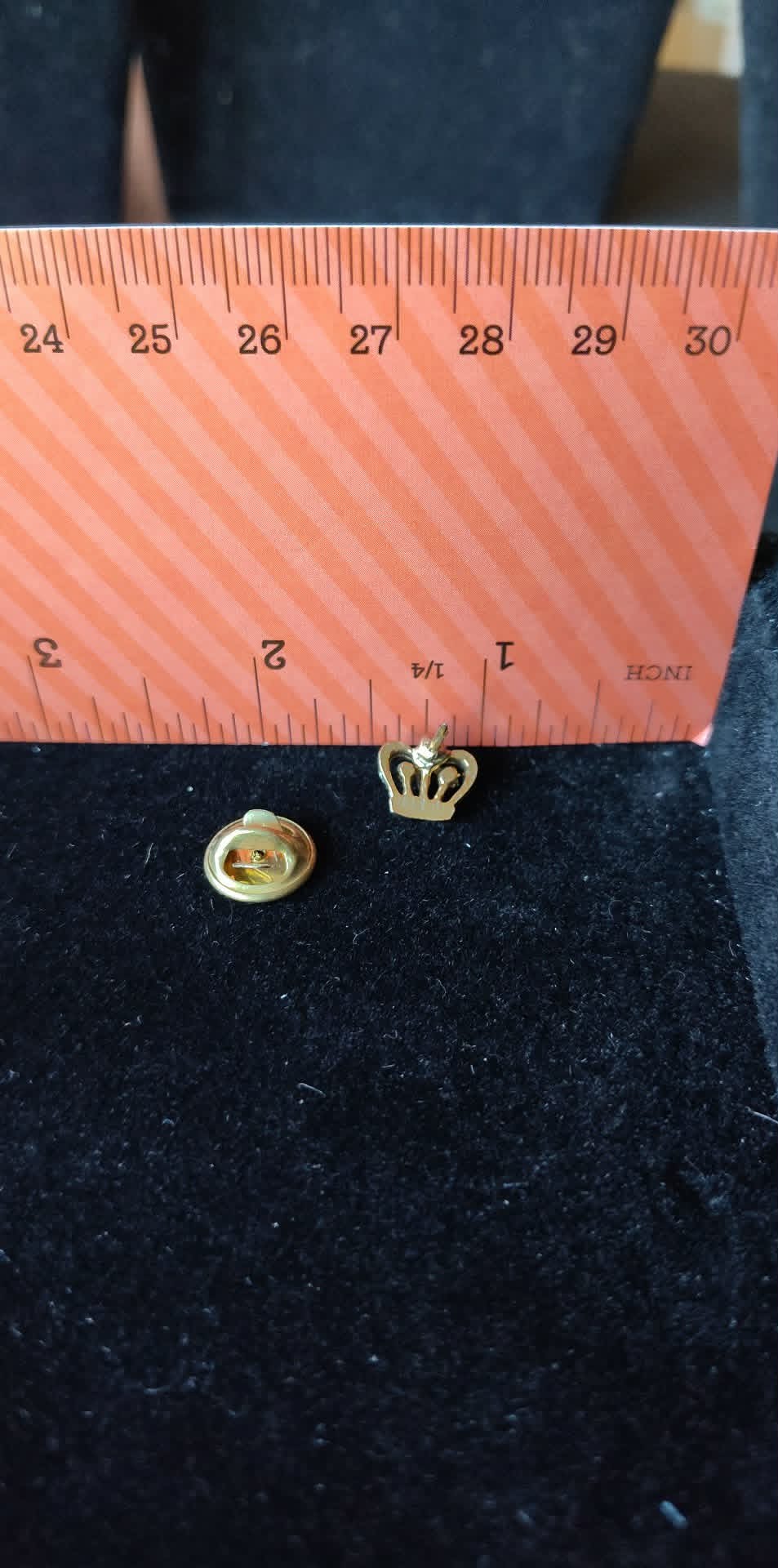 Vintage gold-toned small crown, 3 clear stones