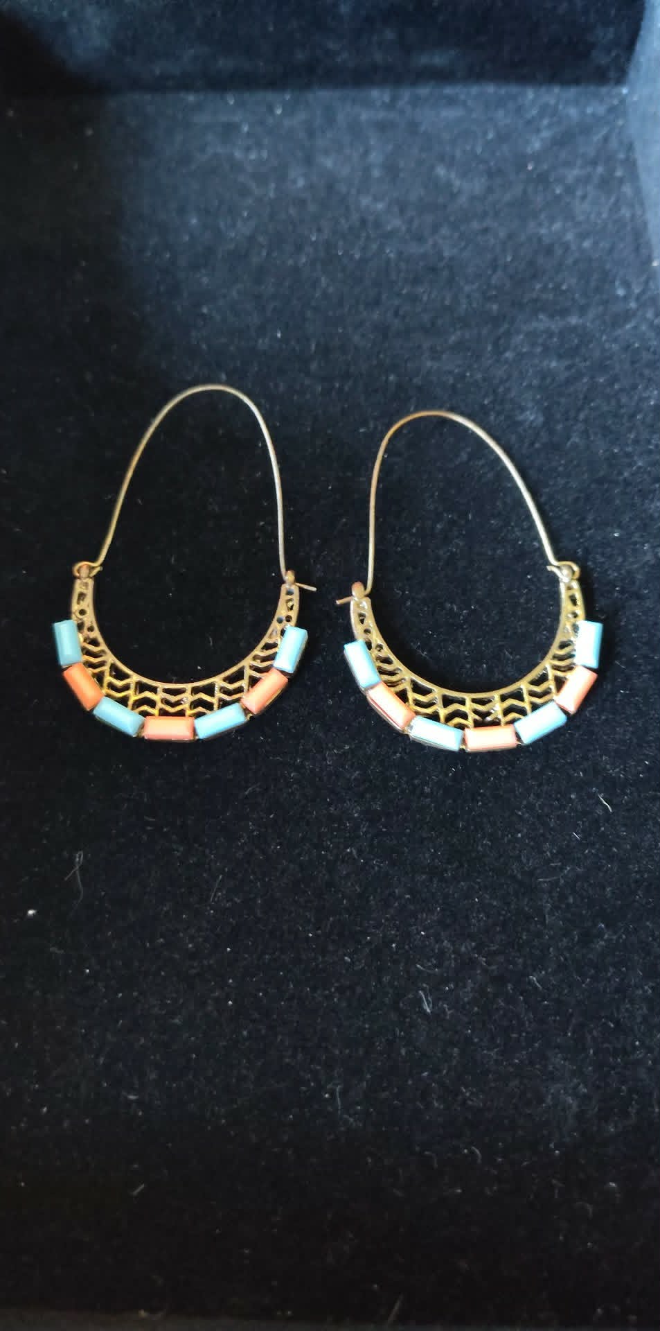 Vintage estate gold-toned Bohemian style drop earrings