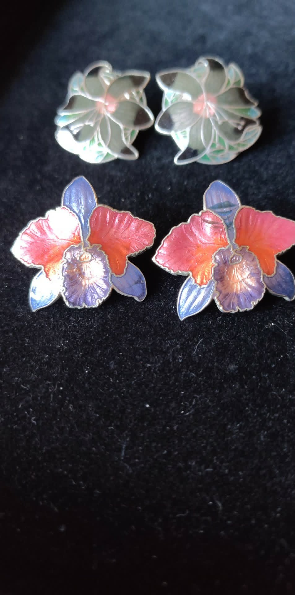 2 Vintage pairs post Chinese Cloisonne, 1pr signed SG