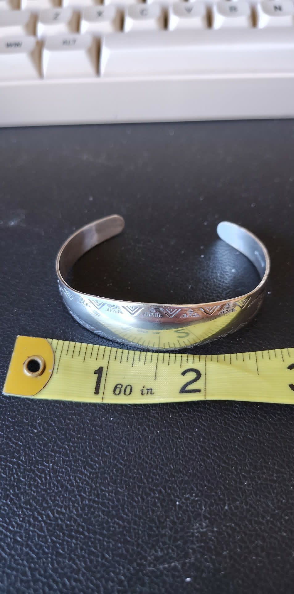 Vintage etched Native cuff bracelet 14g Sterling, unknown maker