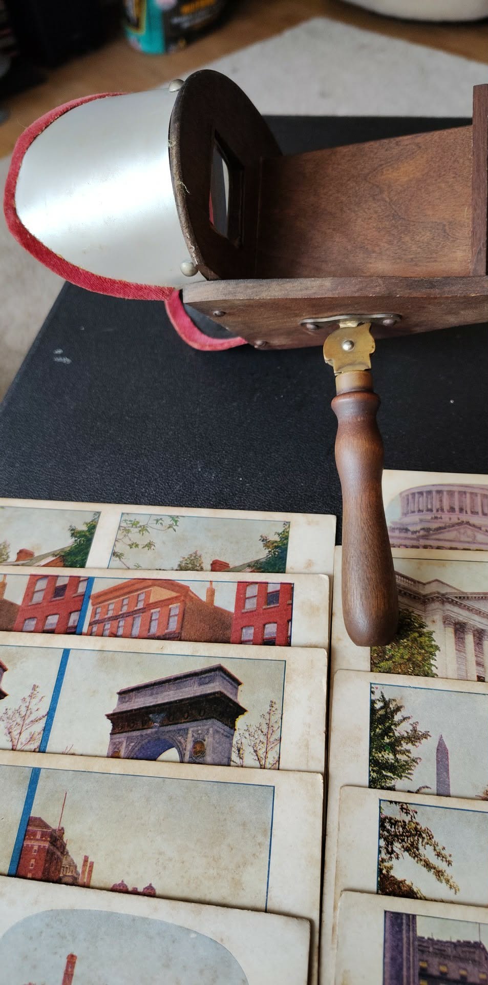Antique Stereoscope with 10 cards, Italy, New York, DC, & more